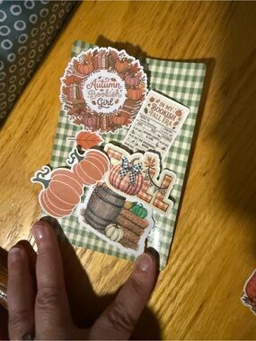 DIY Autumn Bookish Girl Kindle Insert - Green Plaid 4x6